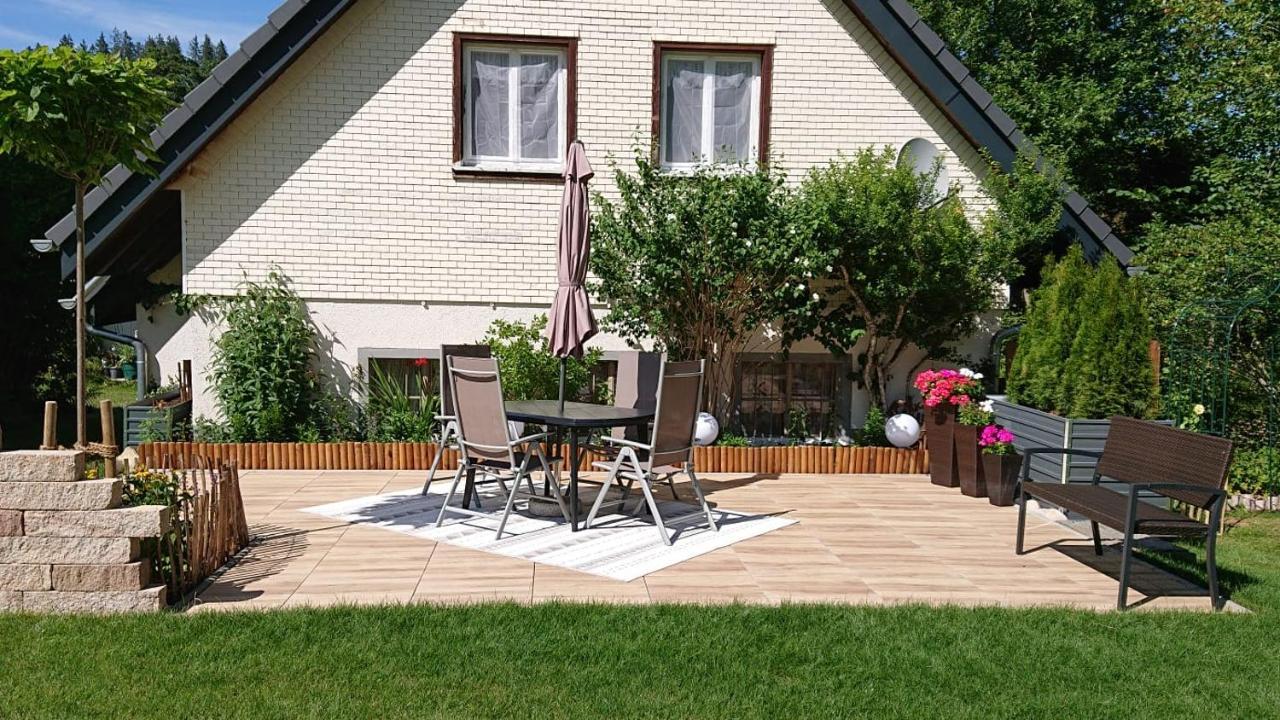 Ferienwohnung Schwarzwaldhof ティティゼー・ノイシュタット エクステリア 写真